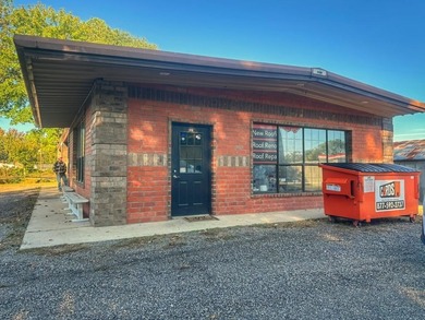 Lake Dardanelle Commercial For Sale in Russellville Arkansas