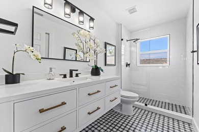 Stunning, completely renovated 4 BD / 3.5 BA in Stratford Green - photo 19