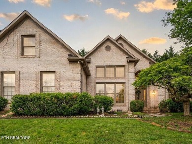 Fort Loudoun Lake Home For Sale in Knoxville Tennessee