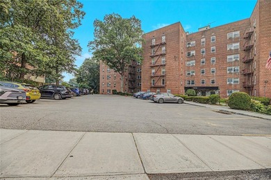 A must see. Beautiful Bright & Spacious fully renovated 2 - photo 4