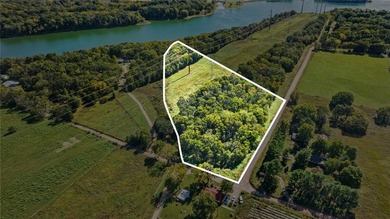 Come to a clean slate, create your dream space, lake front - photo 8