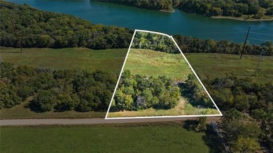Lake Flint Creek Acreage For Sale in Gentry Arkansas