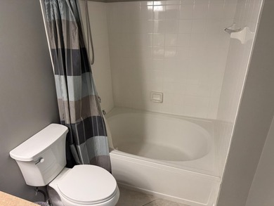 This turnkey, well-maintained first-floor 2-bedroom, 2-bath - photo 13