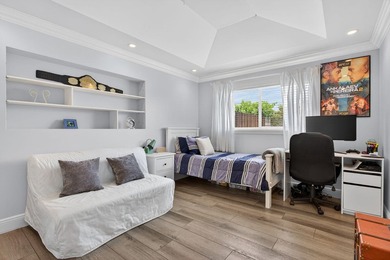 Clean, elegant, and meticulously maintained with a NEW ROOF - photo 10