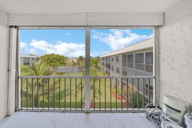 Seller Financing!! Beautiful 2-bed, 2-bath condo located in a - photo 32