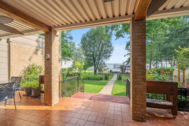 Welcome to your waterfront retreat on Cedar Creek Lake in the - photo 38