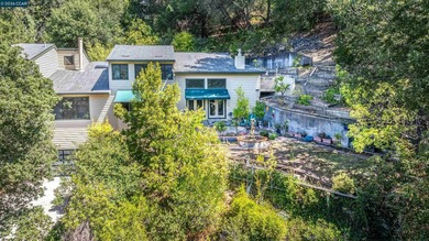 (private lake, pond, coastal) Home For Sale in Orinda California