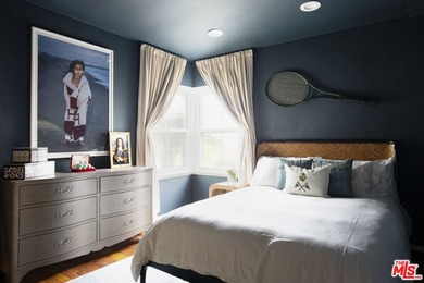 Chic and updated 4BR + 3BA home in the heart of Westchester - photo 16