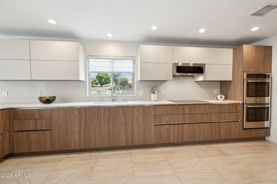 Located in the highly desirable Briarwood II community, this