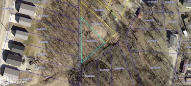 Lake Ponderosa Lot For Sale in Montezuma Iowa