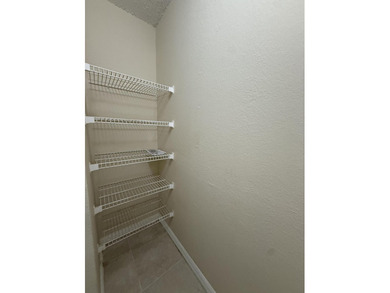 Spectacular 2BR / 2BA condo in Coral Key. This first floor unit - photo 12