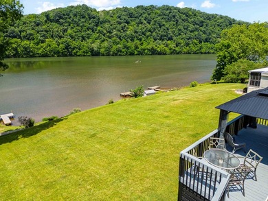Experience waterfront living with this beautiful property - photo 4
