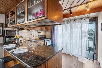 Start living your waterfront lifestyle today! This floating - photo 21
