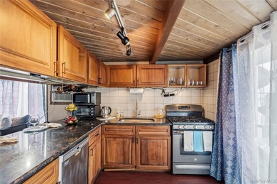 Start living your waterfront lifestyle today! This floating - photo 25