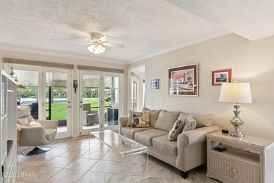 Welcome to this beautifully updated lakefront end-unit condo in - photo 3