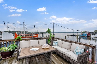Start living your waterfront lifestyle today! This floating - photo 40
