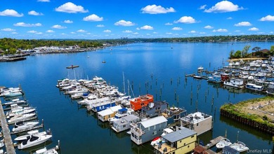 Start living your waterfront lifestyle today! This floating - photo 44