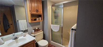 REDUCED! Lake of the Ozarks: Updated top floor condo at the 10mm - photo 6
