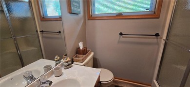 REDUCED! Lake of the Ozarks: Updated top floor condo at the 10mm - photo 10