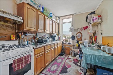 Property DescriptionPrime Mixed-Use Investment Opportunity in - photo 10