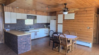 Rare opportunity to own a lakefront home in Lake Joseph. These - photo 12