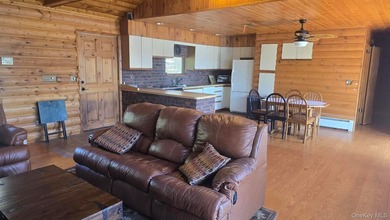 Rare opportunity to own a lakefront home in Lake Joseph. These - photo 16