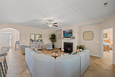 Welcome home to this lovely and spacious 5/bedroom, 3/bath - photo 16