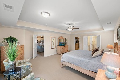 Welcome home to this lovely and spacious 5/bedroom, 3/bath - photo 17
