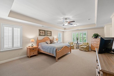 Welcome home to this lovely and spacious 5/bedroom, 3/bath - photo 19