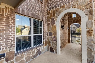 Experience living in this beautifully appointed 4bedroom, 3 - photo 21
