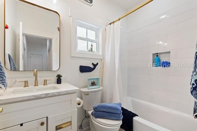 Welcome to this stunning custom-built home in Hampton Lake - photo 28