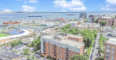 *Beautiful apartment and building with great amenities, located - photo 31