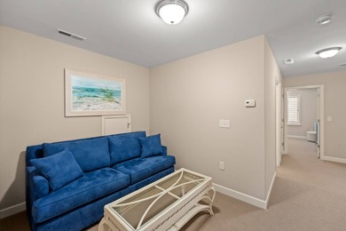 Welcome home to this lovely and spacious 5/bedroom, 3/bath - photo 32