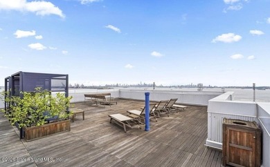 *Beautiful apartment and building with great amenities, located - photo 33