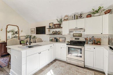 Welcome to this stunning custom-built home in Hampton Lake - photo 41