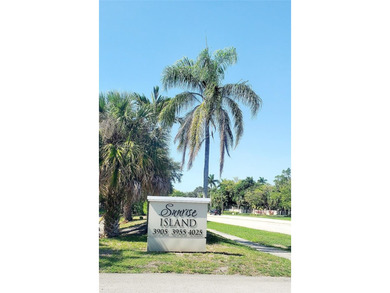 Lake Condo For Sale in Sunrise, Florida