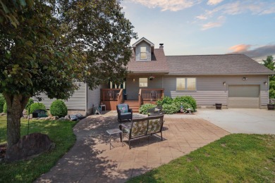 (private lake, pond, creek) Home For Sale in Hillsdale Michigan