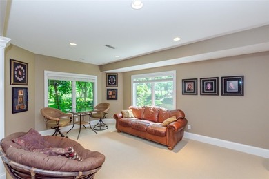 Exceptional Bob Rhoads custom 4-bedroom, 3 bath brick ranch with - photo 11