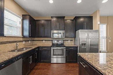 A rare listing in Palmetto Pointe Towns. This home features 4 - photo 11
