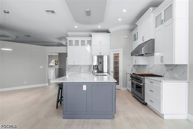 Nestled within the prestigious Beachview Estates at Sanibel - photo 5