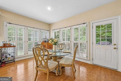 EXQUISITE STUUCO HOME in the prestigious MORNINGVIEW community - photo 16