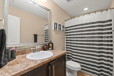 A rare listing in Palmetto Pointe Towns. This home features 4 - photo 19