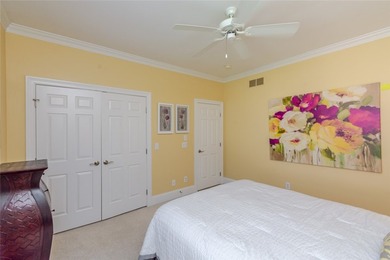 Exceptional Bob Rhoads custom 4-bedroom, 3 bath brick ranch with - photo 27