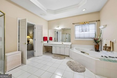 EXQUISITE STUUCO HOME in the prestigious MORNINGVIEW community - photo 30