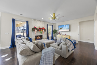 4 Bed/3 Bath Beautiful Modern Farmhouse - photo 8