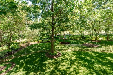 Exceptional Bob Rhoads custom 4-bedroom, 3 bath brick ranch with - photo 44