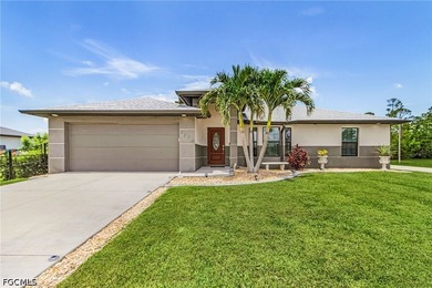 Impeccably maintained 3-bedroom, 2-bath home with a 2-car garage - photo 1