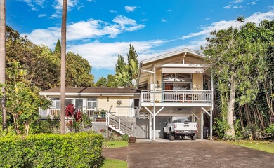 Welcome to Casa Amore, a beautifully custom-built 3-bedroom - photo 1