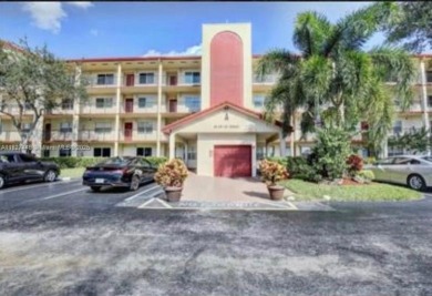 Lake Condo For Sale in Pembroke Pines, Florida