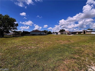 **Stunning Corner Lot for Sale** Discover the perfect - photo 2